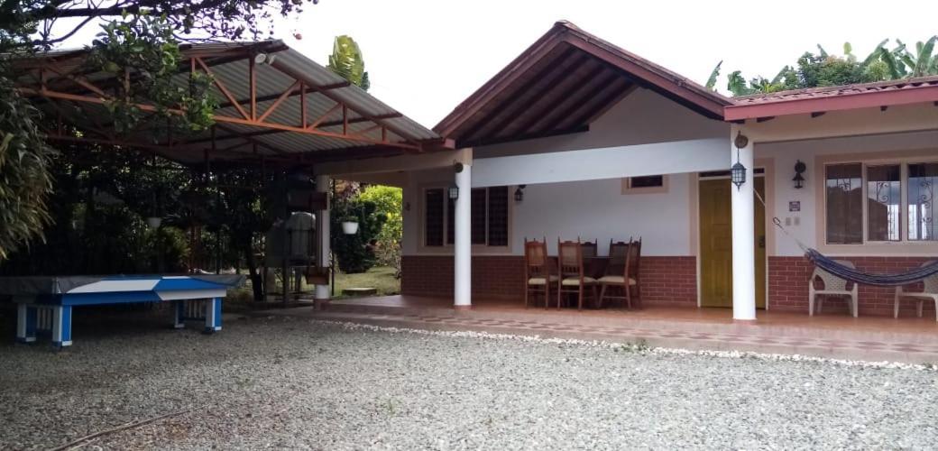 Hotel Campestre Las Bailarinas Armênia Exterior foto